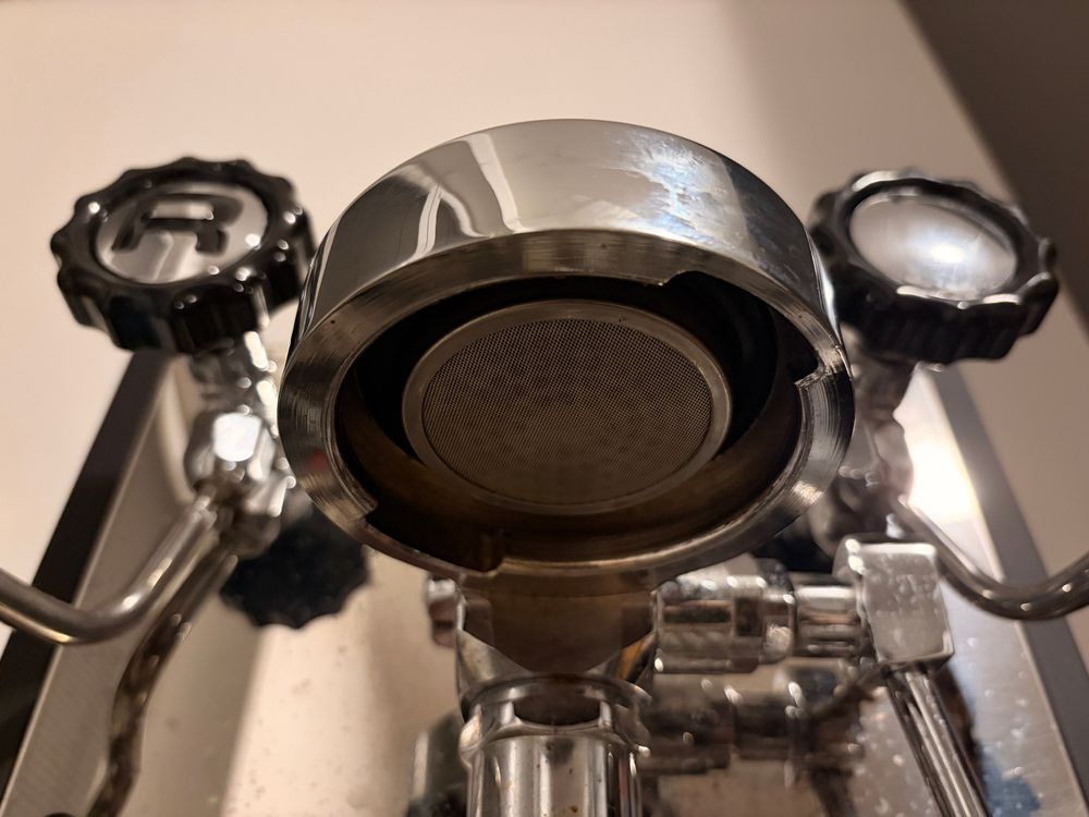 Rozbitý kávovar je rozbitý.