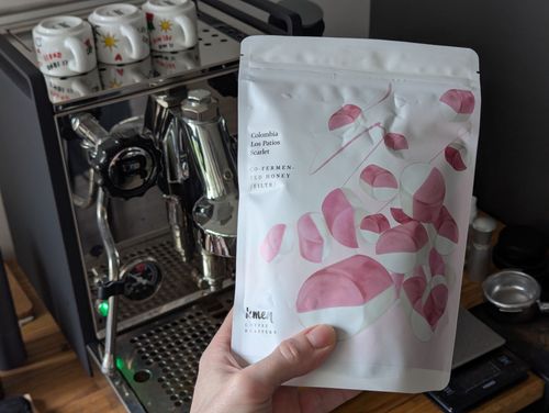 Toto je přesně ten druh kávy, kvůli kterému mám rád kávové experimenty. Pokud máte rádi funky a sladké profily, Marshmallow Bomb vás dostane.