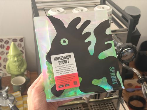 Objektivně velmi dobrá káva, hodně experimentální. Ne každému musí sednout bláznivá plejáda chutí, mně osobně ale káva velmi bavila.
